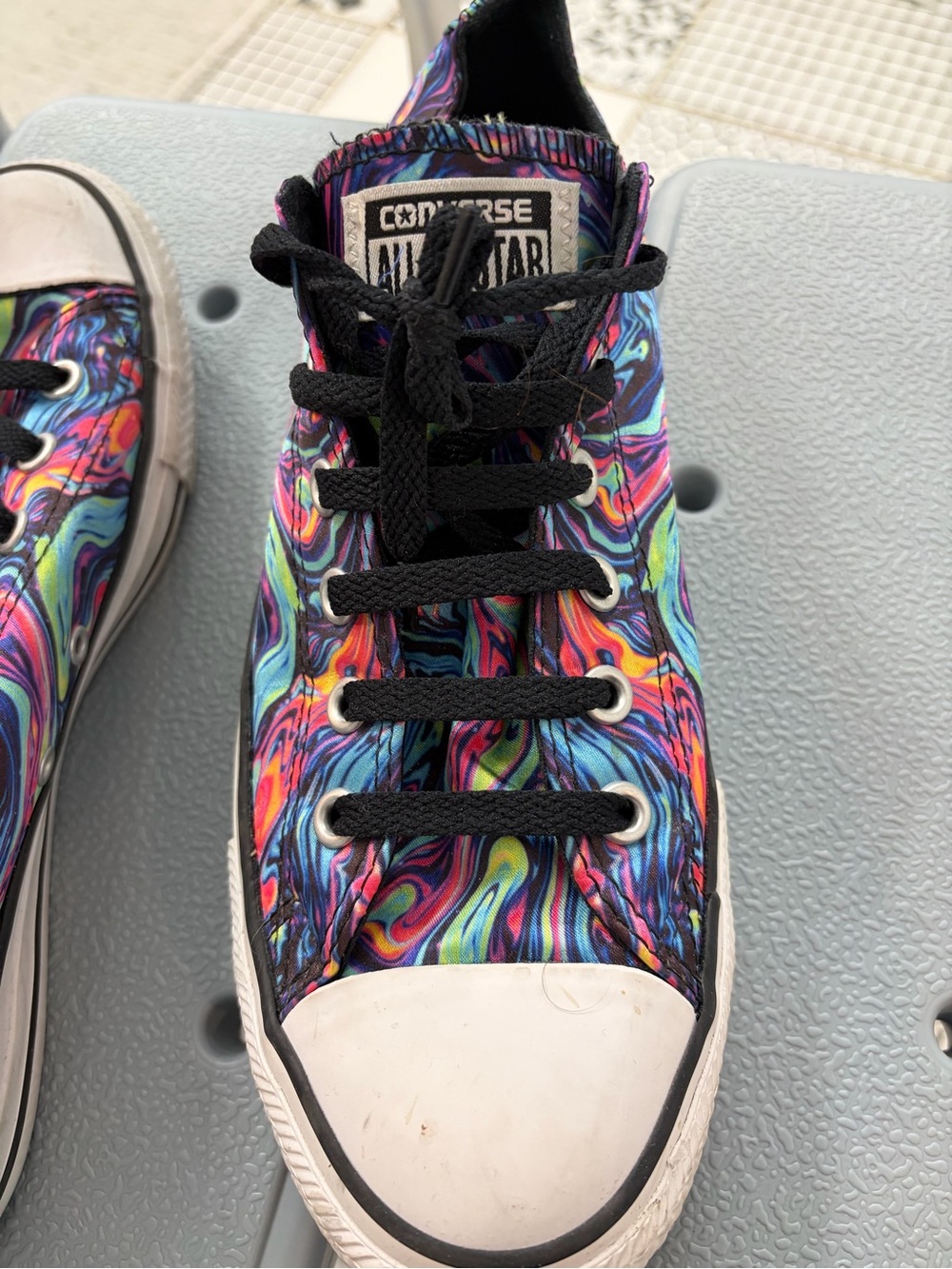 Converse Low Top Sneakers - Multicolor Swirl (Black Laces) men’s 8/ women’s 10 - Picture 3 of 3